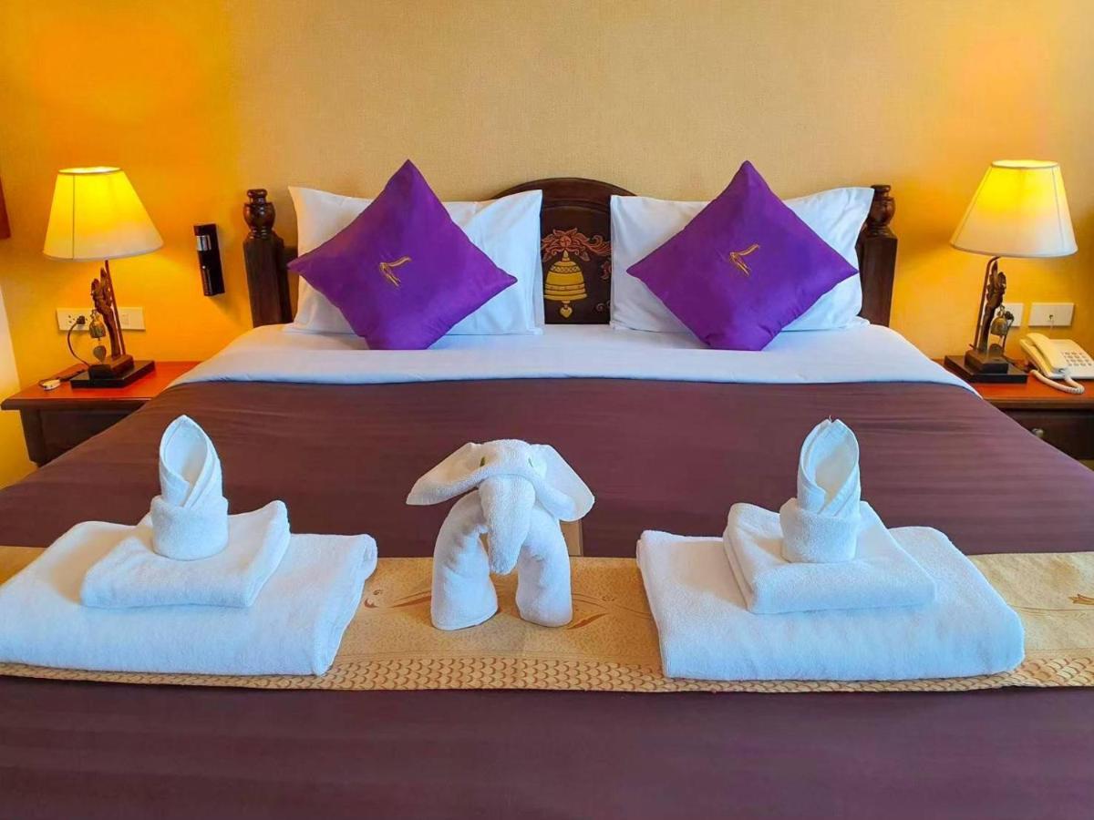 Goldenbell Hotel Chiangmai Чиангмай Экстерьер фото