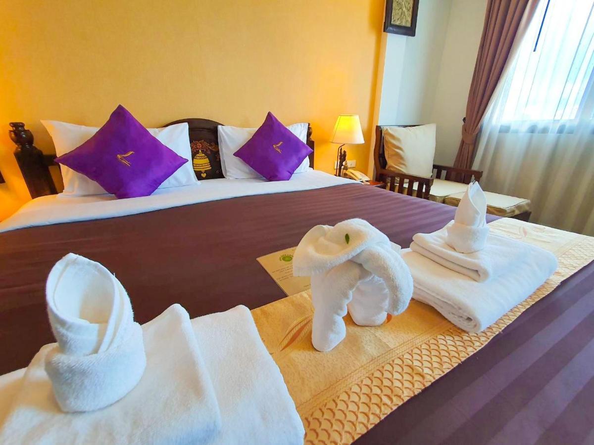 Goldenbell Hotel Chiangmai Чиангмай Экстерьер фото