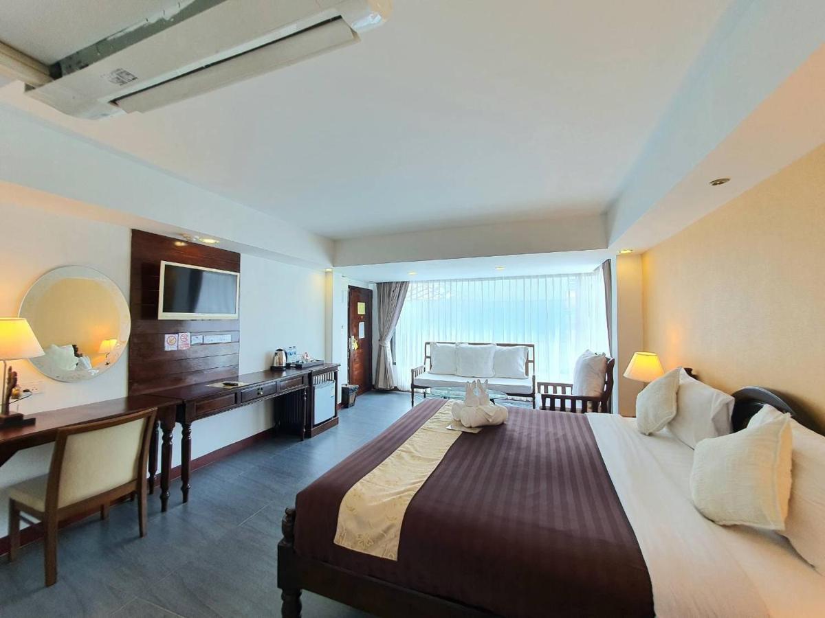 Goldenbell Hotel Chiangmai Чиангмай Экстерьер фото