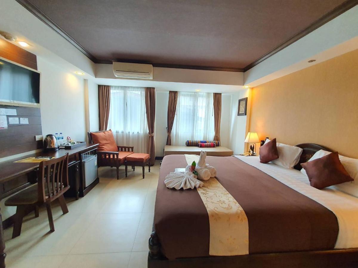 Goldenbell Hotel Chiangmai Чиангмай Экстерьер фото