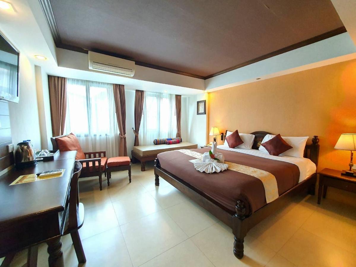 Goldenbell Hotel Chiangmai Чиангмай Экстерьер фото