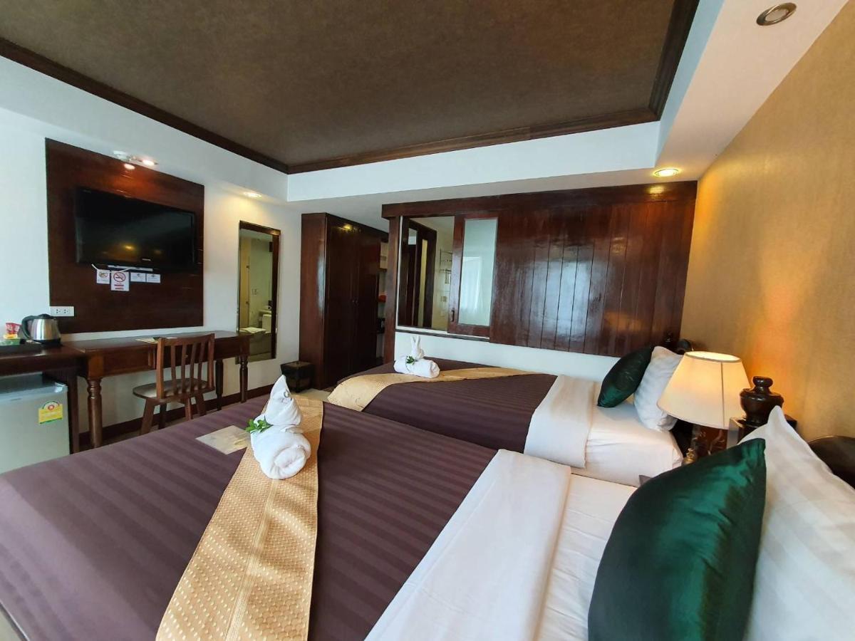 Goldenbell Hotel Chiangmai Чиангмай Экстерьер фото