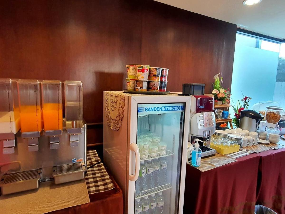 Goldenbell Hotel Chiangmai Чиангмай Экстерьер фото