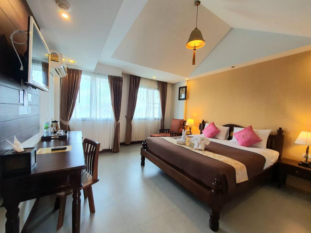 Goldenbell Hotel Chiangmai Чиангмай Экстерьер фото
