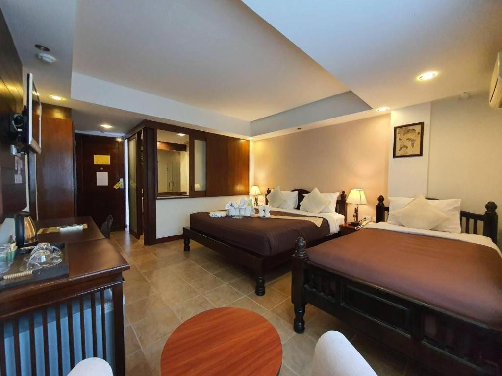 Goldenbell Hotel Chiangmai Чиангмай Экстерьер фото
