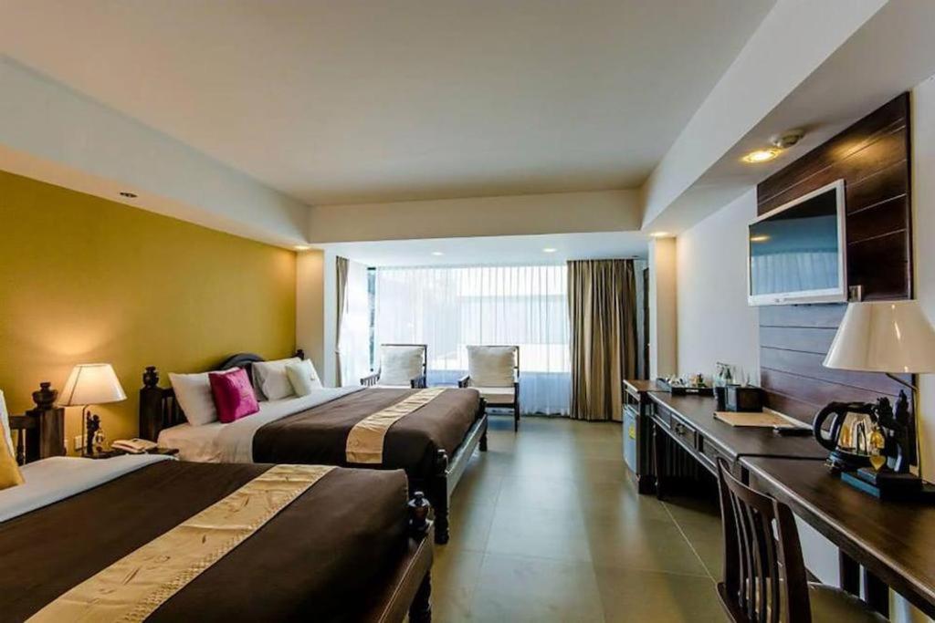 Goldenbell Hotel Chiangmai Чиангмай Экстерьер фото