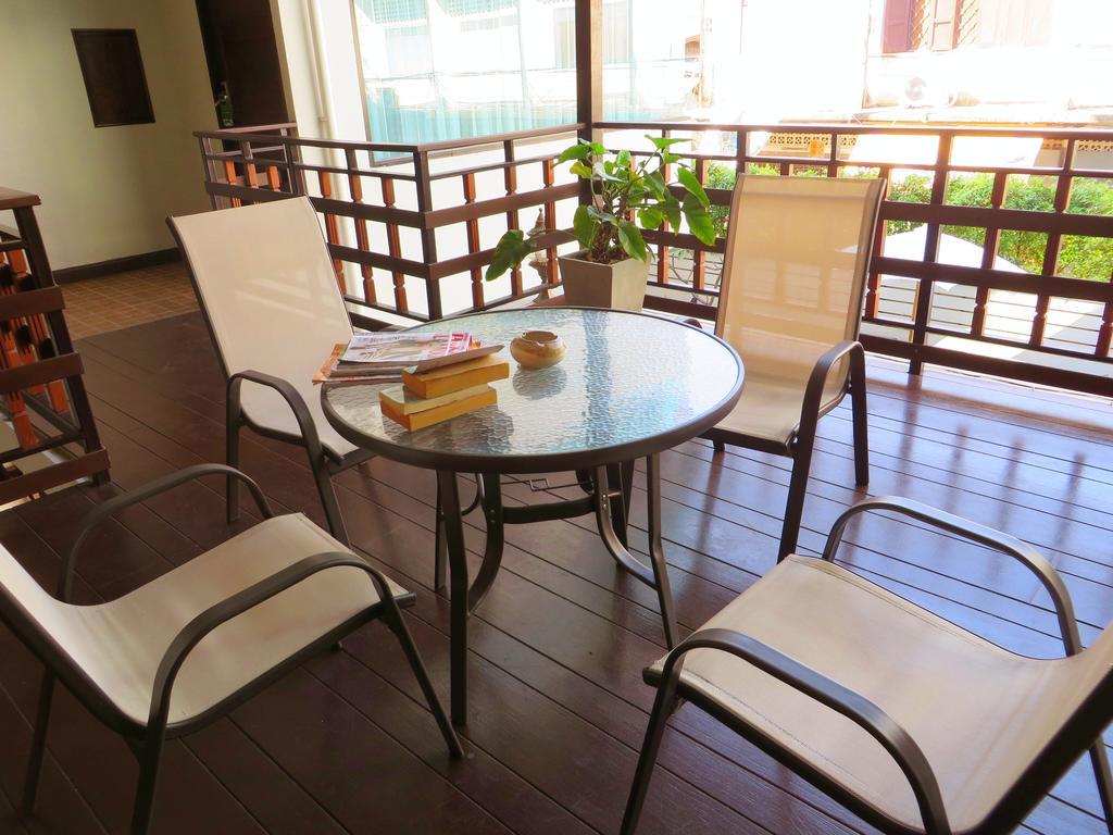 Goldenbell Hotel Chiangmai Чиангмай Экстерьер фото